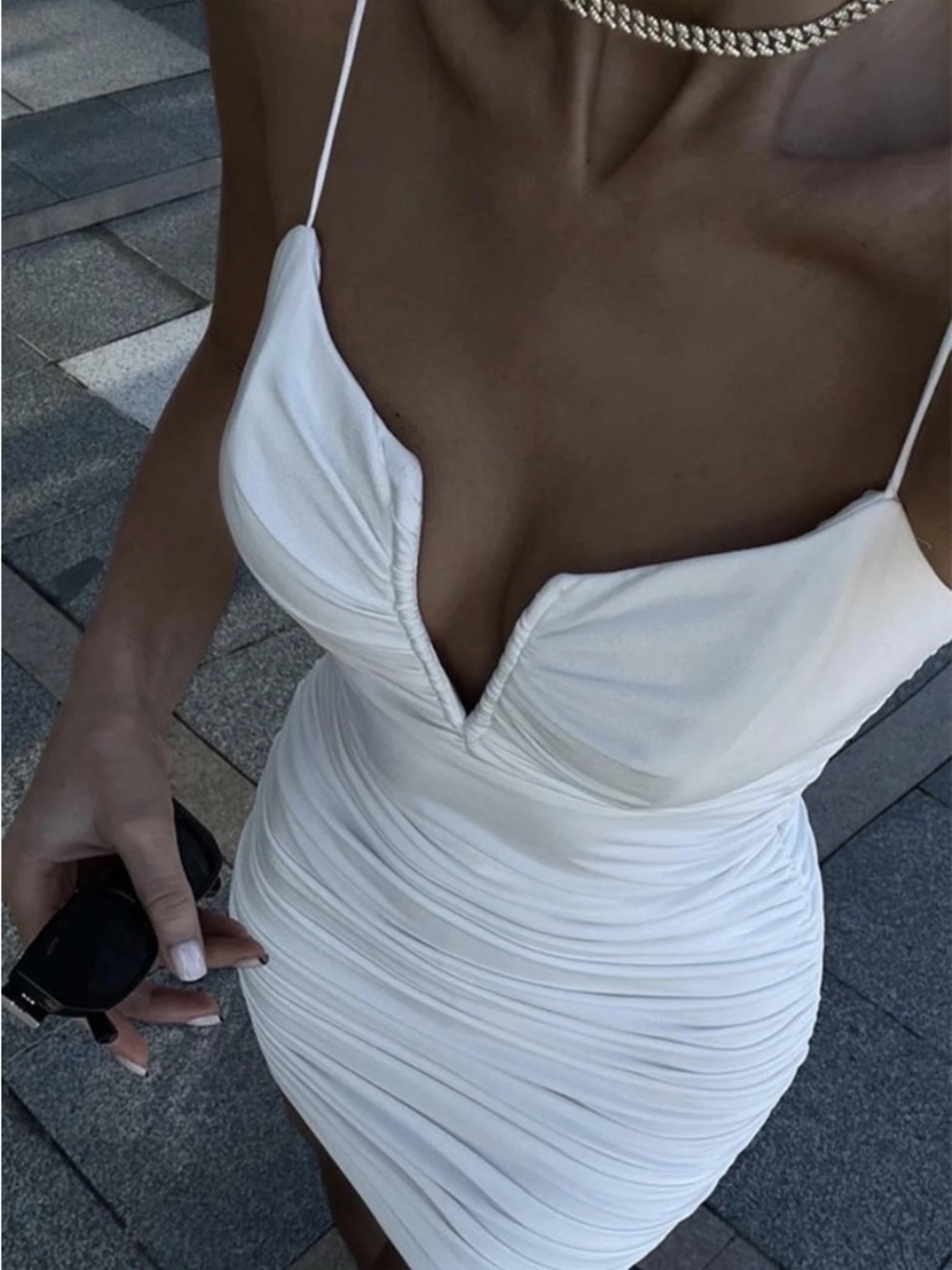 NWT Selfie Leslie Good Vibes Deep V-Neckline Ruched Mini Dress White Medium - Picture 3 of 9